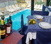 Hotel Lido Cattolica ristorante con vista piscina